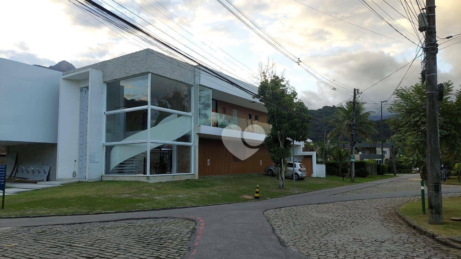 Casa  Alto Padrão com 5 quartos  à venda, 572 m² por R$ 11.000.000 -  Porto Frade - Angra dos Reis/RJ — Foto 1 de 57