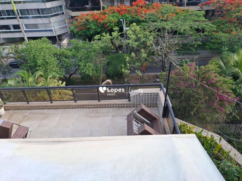 Lopes Enjoy vende cobertura duplex 361m regularizada sol da manhã R$1.280.000.00
