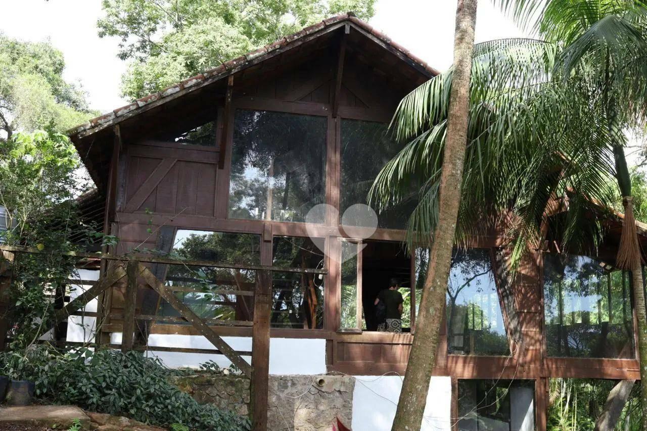 Casa com 3 quartos à venda, 2.000 m² de terreno e 800 m² de área construida por R$ 1.000.000 - Vargem Grande - Rio de Janeiro/RJ