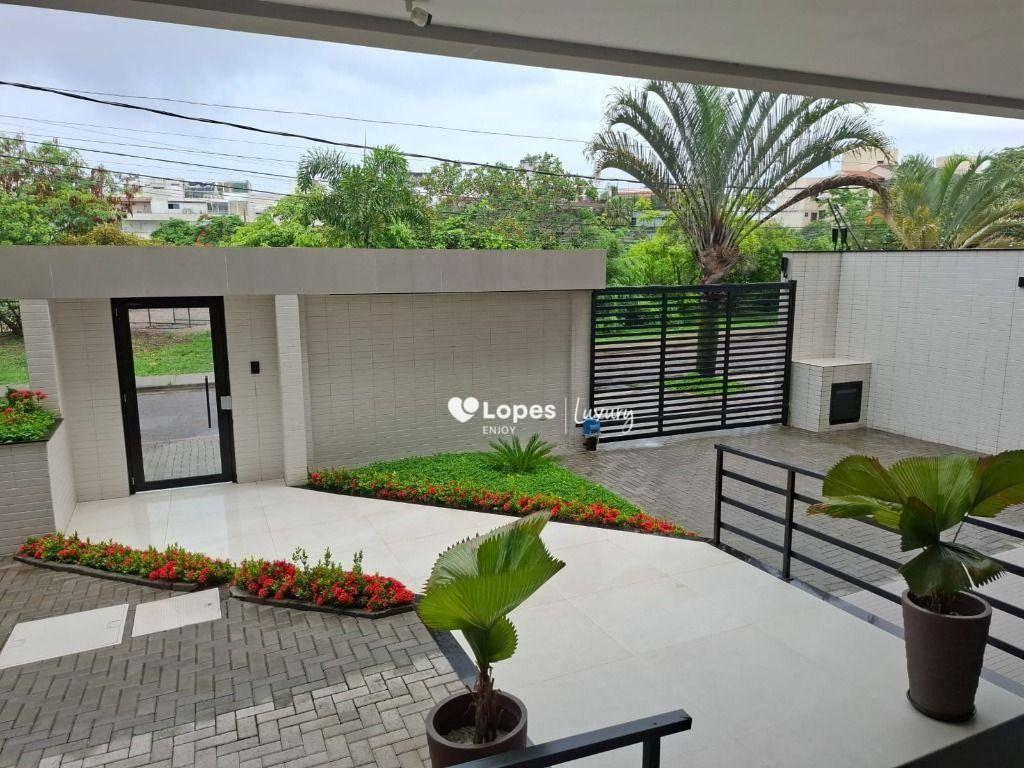 Linda cobertura frontal praça 278m piscina sauna salão de festas academia box