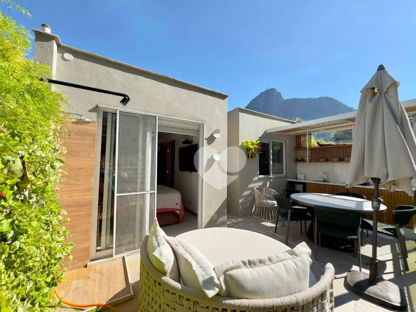 Vendo cobertura com churrasqueira, terraço, varanda, 3 quartos  (suíte), 2 vagas à venda, 153 m² por R$ 2.530.000 - Lagoa - Rio de Janeiro/RJ