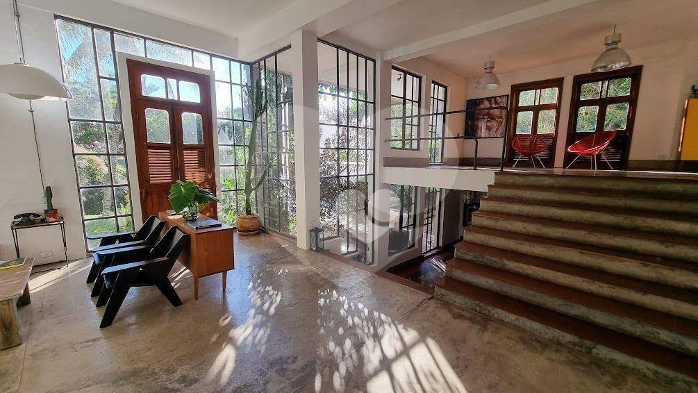 Casa à Venda no Itanhangá com 4 Quartos, 2 Suítes e Vista Deslumbrante para as Montanhas