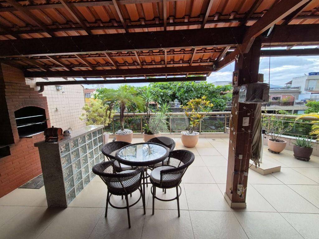 Cobertura com 3 quartos sendo 3 suítes e dependência completa à venda, 200 m² por R$ 1.315.000 - Recreio dos Bandeirantes
