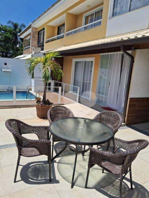 Casa com 4 quartos à venda, 158 m² por R$ 1.090.000 - Vargem Pequena - Rio de Janeiro/RJ — Foto 1 de 42