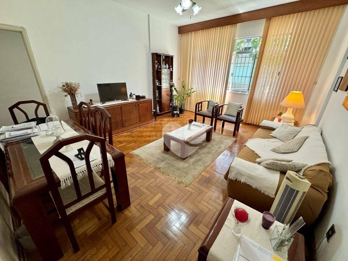 Apartamento com 3 quartos amplos, vaga, perto do Metrô à venda, 97 m² por R$ 920.000 - Botafogo