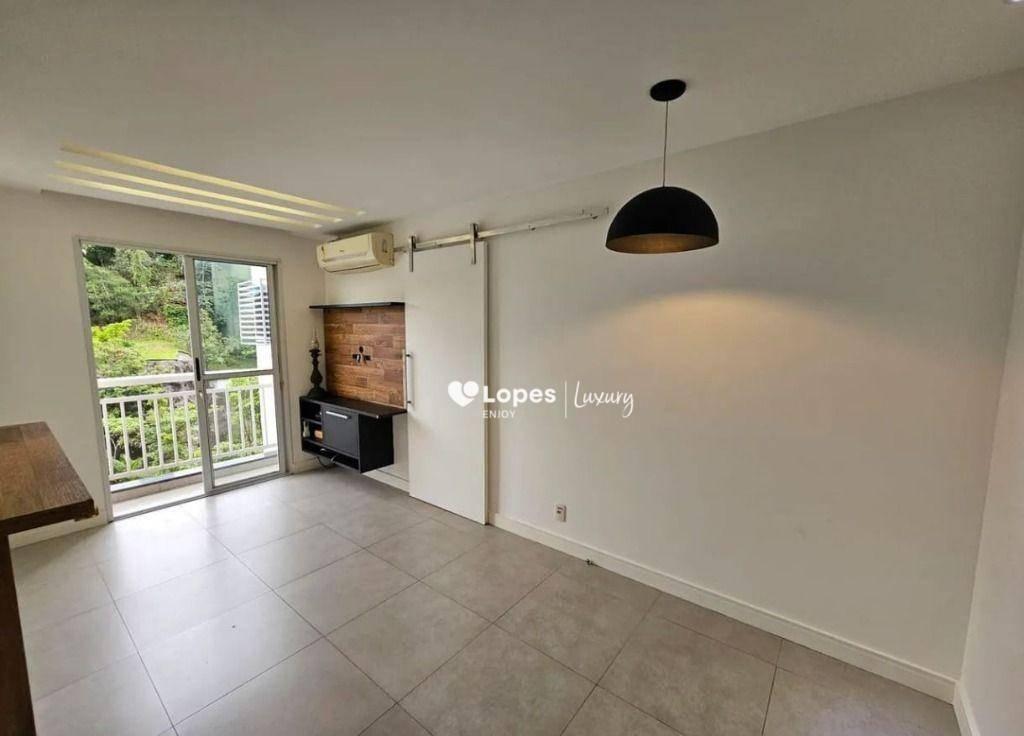Apartamento com 2 dormitórios para alugar, 48 m² por R$ 3.008,94/mês - Curicica - Rio de Janeiro/RJ