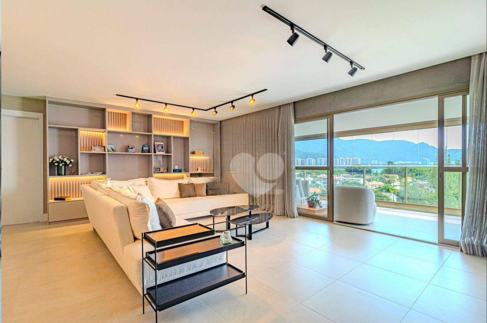 Condomínio No Latitud - Apartamento totalmente reformado e Planejado com 4 Quartos sendo 3 Suítes. Próximo ao Golf Olímpico.