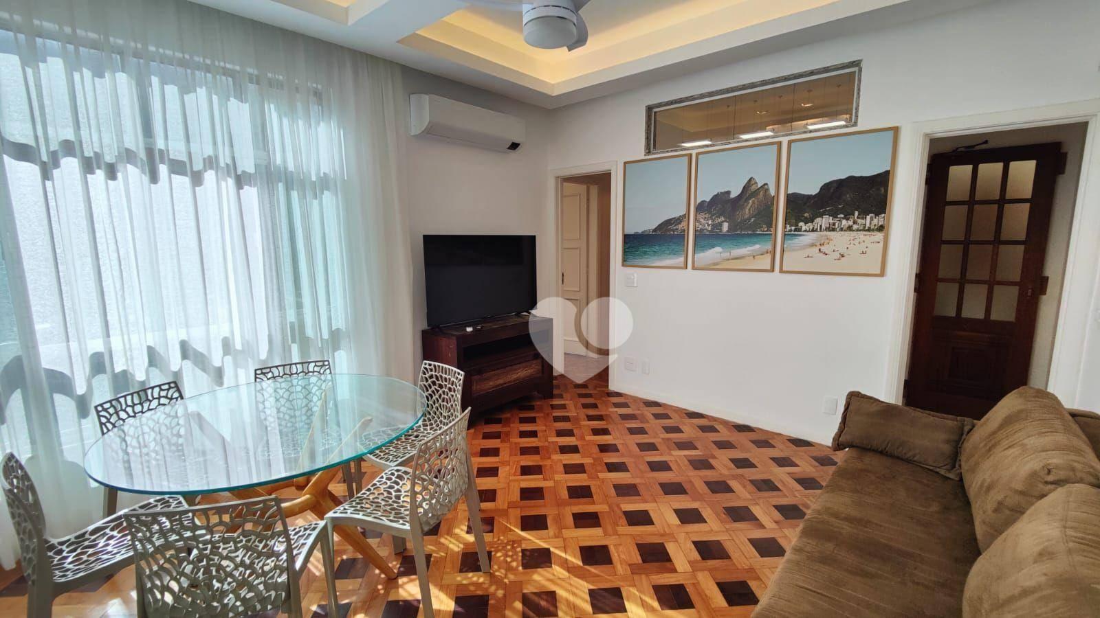 Apartamento no Leblon, 2 quartos todo reformado