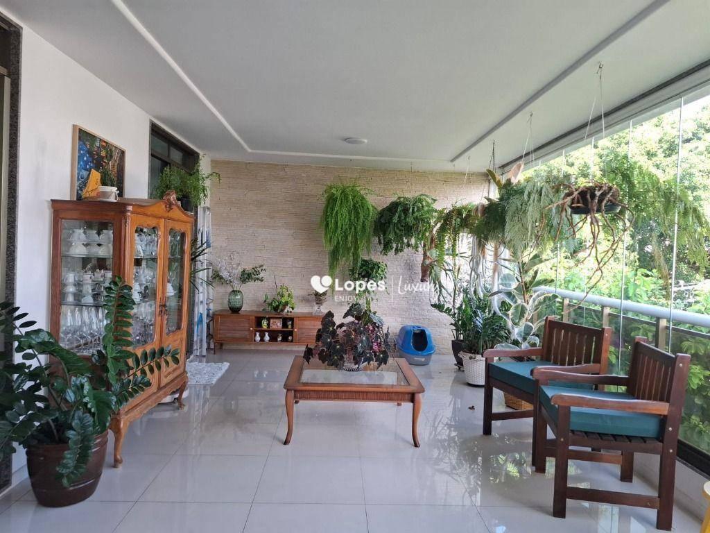 Lindo sol da manhã  varandão espaço gourmet  3 quartoss(1 suíte) 3 vagas