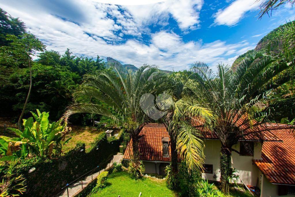 Casa Condomínio Fechado com 7 Quartos à venda, 317 m² por R$ 1.000.000 - Itanhangá - Barra da Tijuca