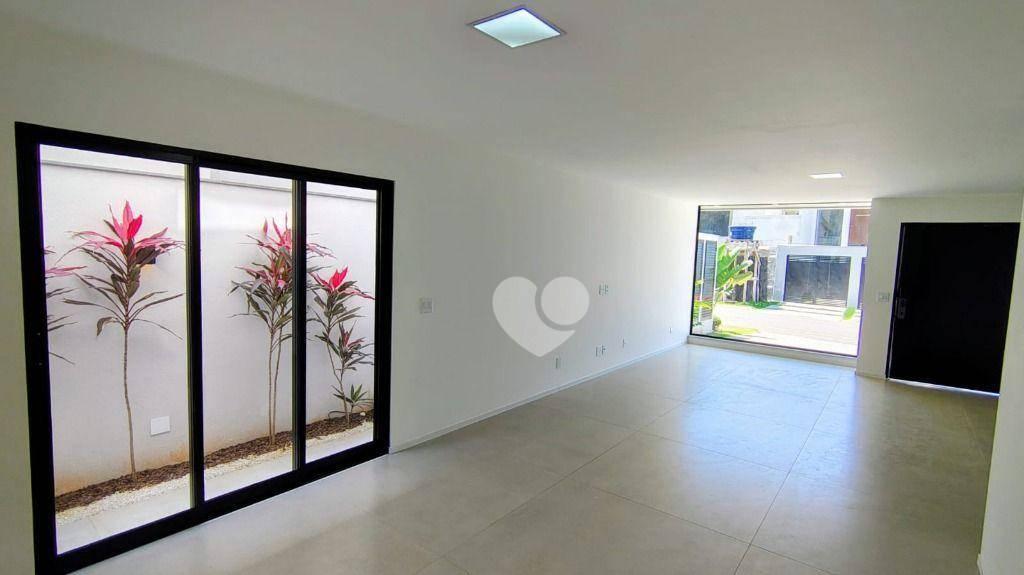 Linda Casa com 3 quartos sendo 3 suítes à venda, 290 m² por R$ 1.890.000 - Vargem Pequena - Rio de Janeiro/RJ