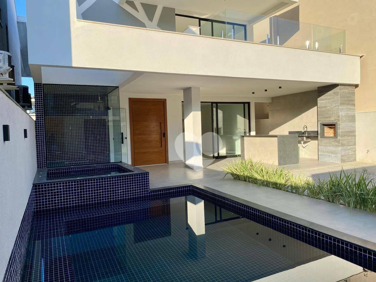 Casa Alto Padrão, á venda  4 Quartos, Sauna, Piscina, Hidro e Churrasqueira - Vazia e Pronta para Morar — foto 3