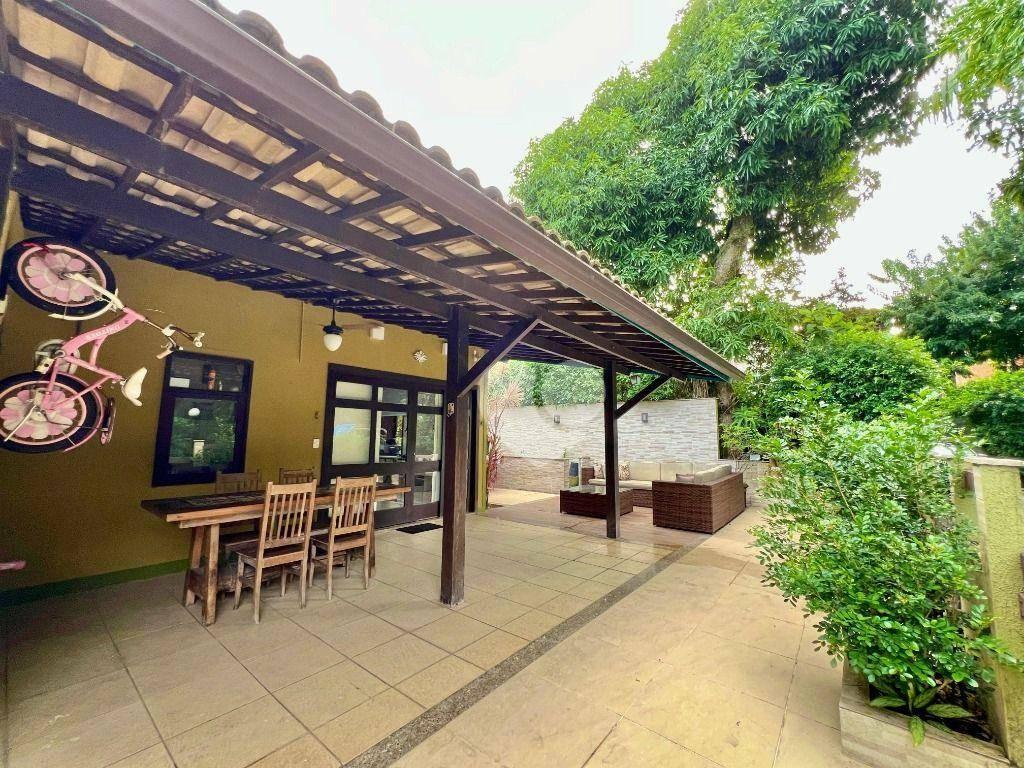 Casa com 4 quartos, 4 suítes  à venda, 69 m² por R$ 750.000 - Vargem Grande - Rio de Janeiro/RJ