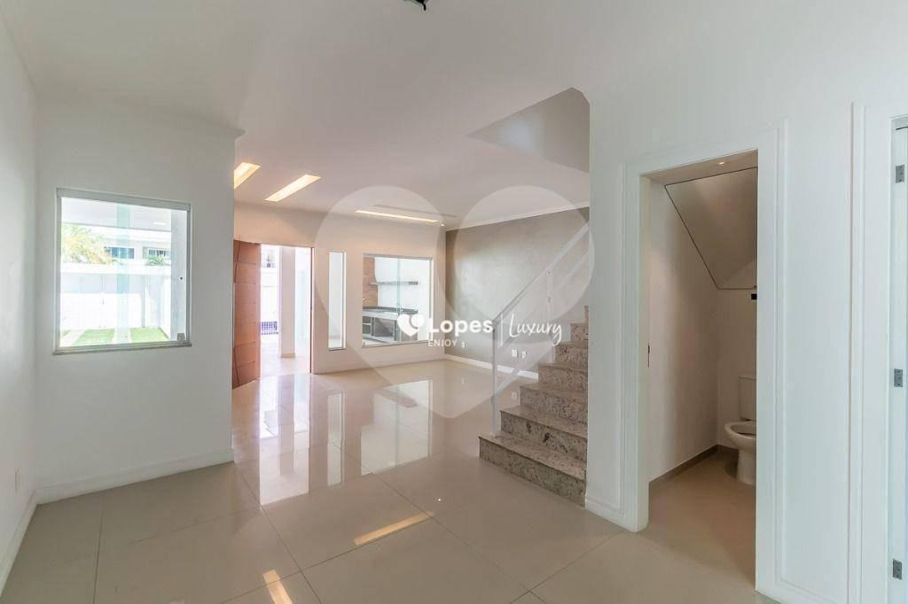 Casa com 6 quartos para alugar, 300 m² por R$ 16.957/mês - Recreio dos Bandeirantes - Rio de Janeiro/RJ