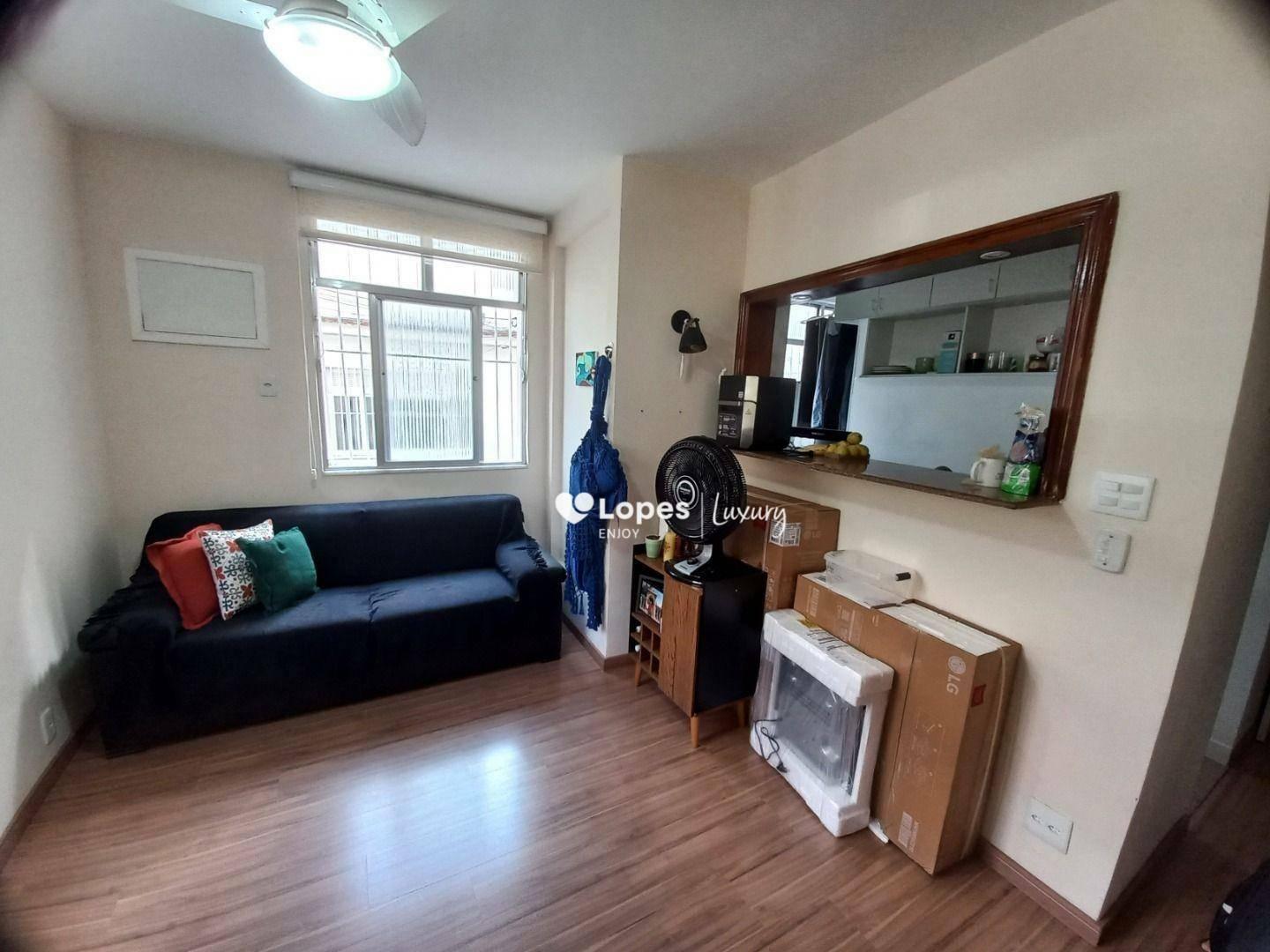 Apartamento quarto e sala todo reformado a venda na rua Conde de Irajá