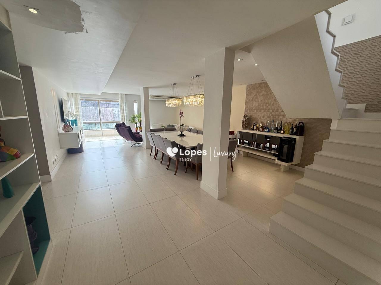 Lopes Enjoy Vende Cobertura Duplex fundos, 4 quartos, 3 suítes, 4 banheiros -  Jardim Oceânico.