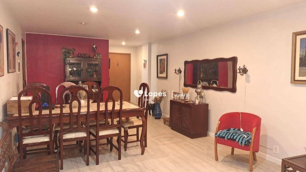 Grajau Vendo sala 3 quartos com suite lavabo junto a Reserva.