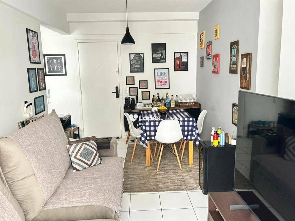 Aparatamento de dois quartos com suite, vaga de garagem e infra total