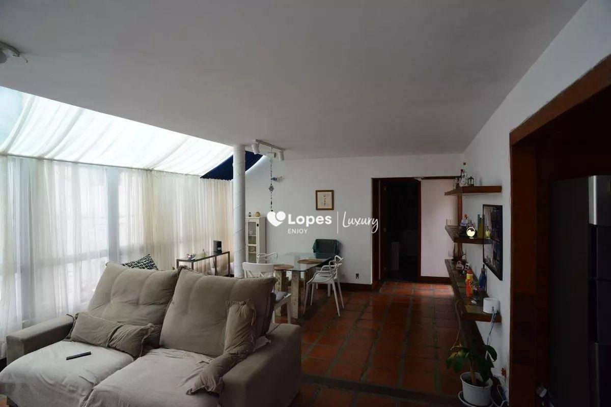 Lopes Enjoy Barra Vende Apartamento duplex, 6 quartos, 2 suítes, 4 banheiros, 3 vagas de garagem quartos - Jardim Oceânico.