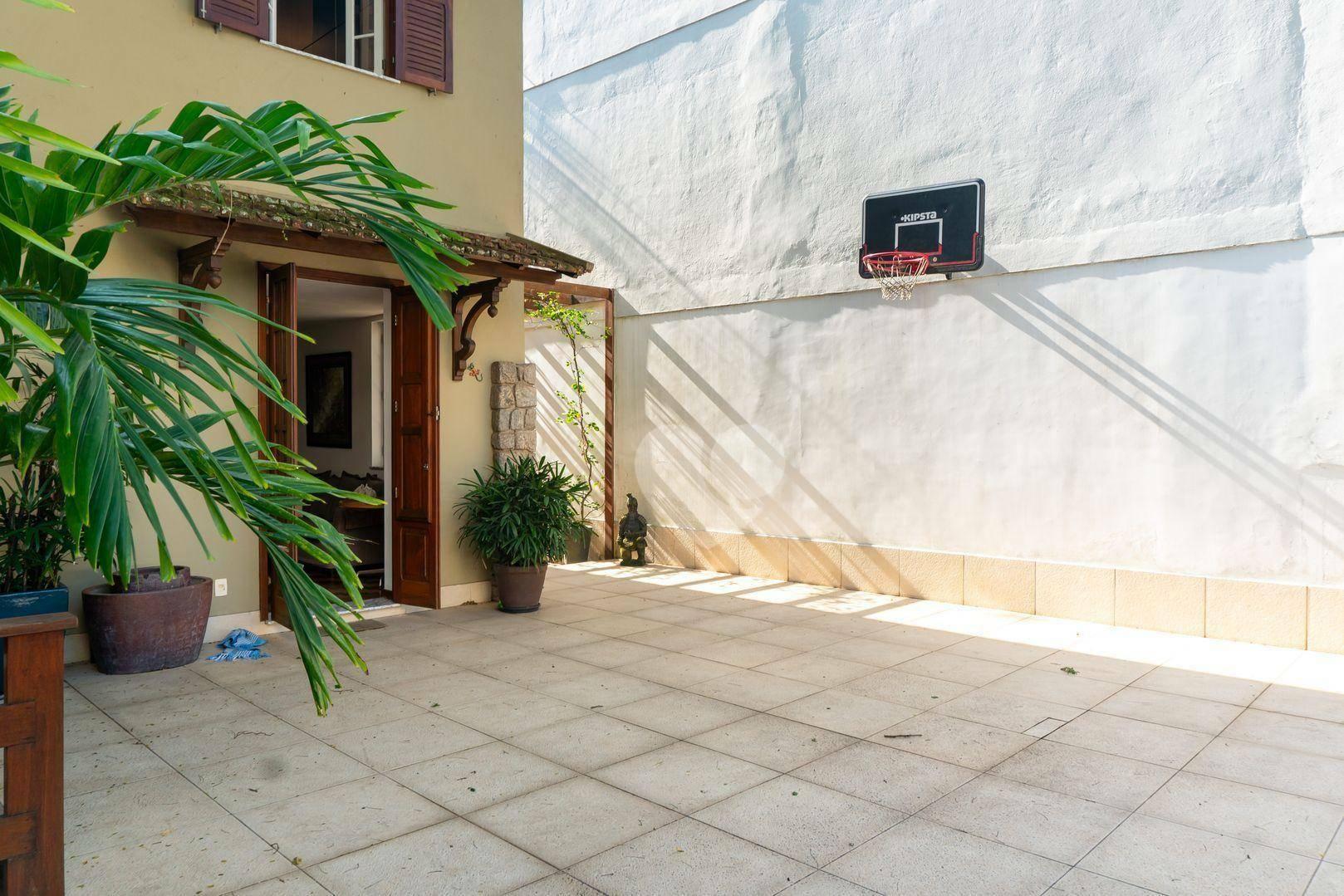 Casa de Rua com 6 quartos à venda, 258m² - Jardim Botânico — foto 3