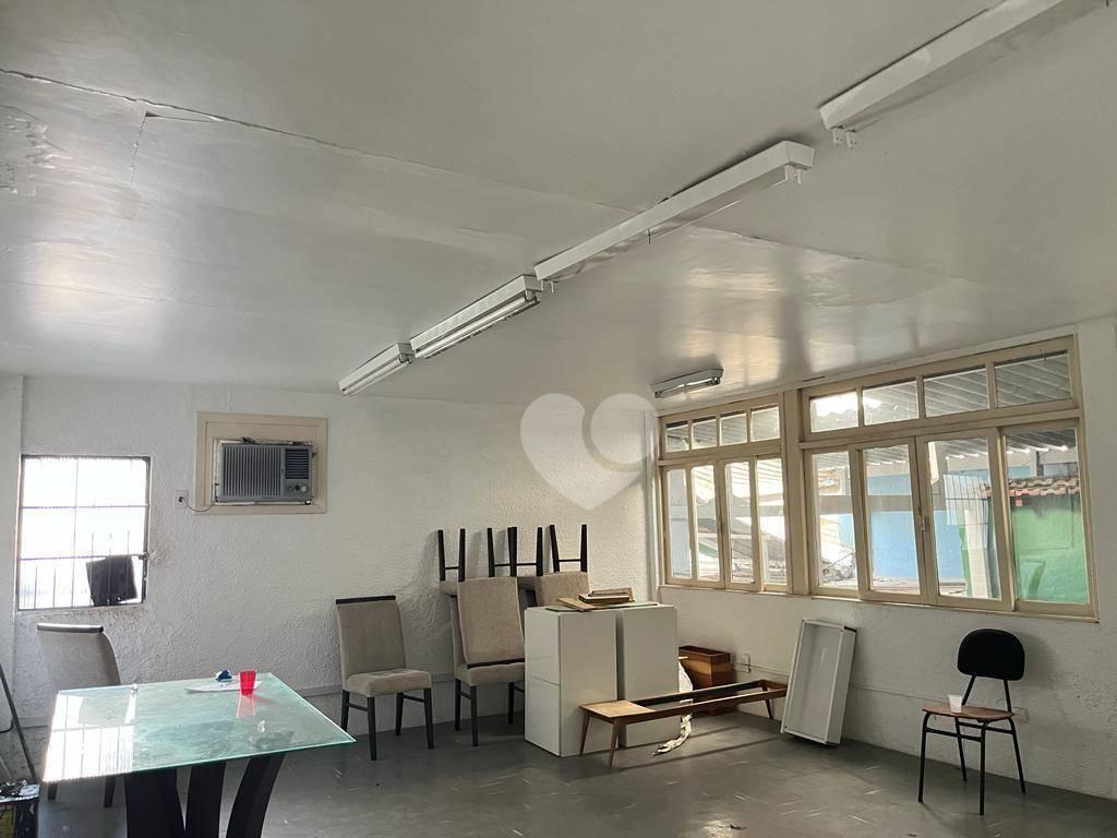 Casa comercial