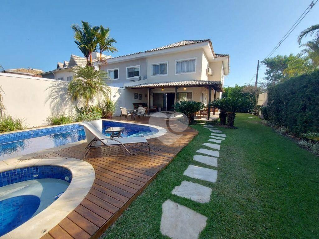 Casa com 4 quartos sendo 2 suítes à venda, 212 m² por R$ 2.100.000 - Recreio