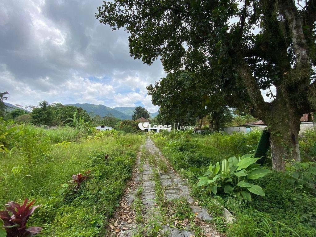 Vendo terreno em Vargem Grande com 4041m2 legalizado, ótima localização, próximo a farto comércio