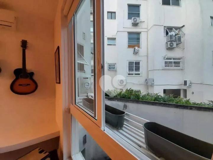 Apartamento reformado no Leblon