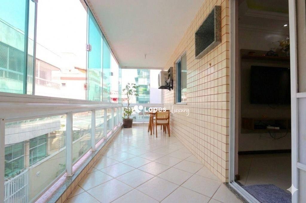 Rcecreio Gleba A. Varanda, 3 quartos, suite, wc social, sala  2 ambientes, 2 vagas demarcadas.