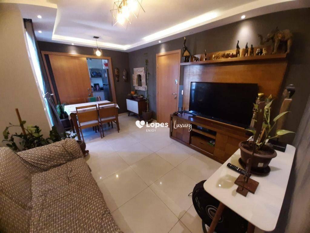 Apartamento 02 quartos, 01 suite, área de serviço, aceita pet, 01 vaga, lazer.