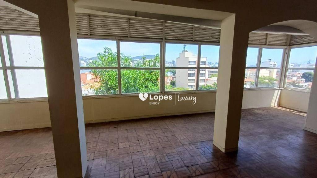Casa na Urca Exclusiva à Venda na Urca – Charme, Vista e Sofisticação Carioca! Mil possibilidades - R$2.980.000,00 - Urca- RJ