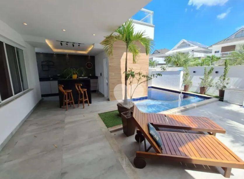 Casa com 5 quartosà venda, 280 m² por R$ 2.599.000 - Recreio dos Bandeirantes - Rio de Janeiro/RJ