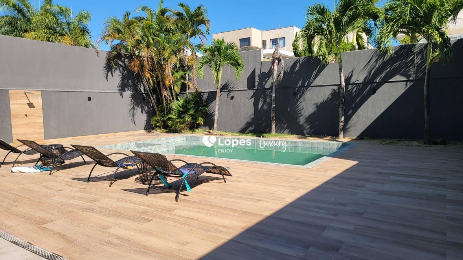 Casa com 6 quartos à venda, 1072 m² por R$ 8.900.000 - Barra da Tijuca - Rio de Janeiro/RJ