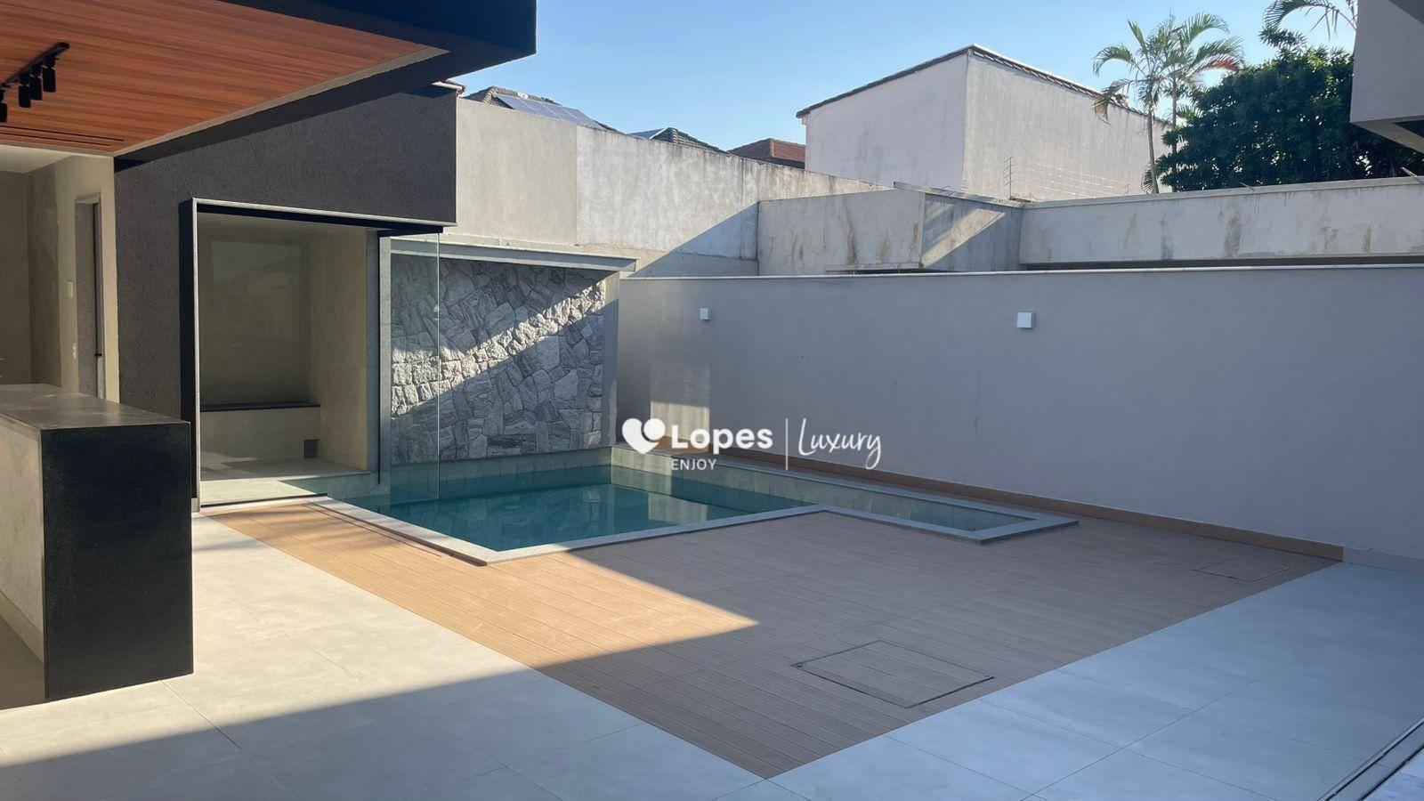 Casa com 4 Quartos à venda, 300 m² por R$ 3.950.000 - Barra da Tijuca - Rio de Janeiro/RJ