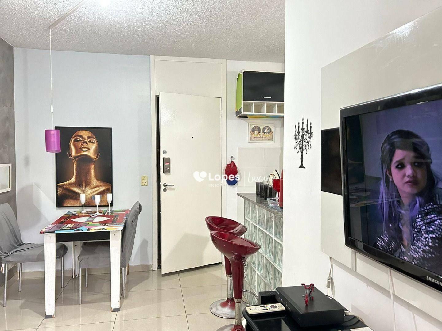 Apartamento com 2 dormitórios à venda, 44 m² por R$ 286.000,00 - Vargem Pequena - Rio de Janeiro/RJ