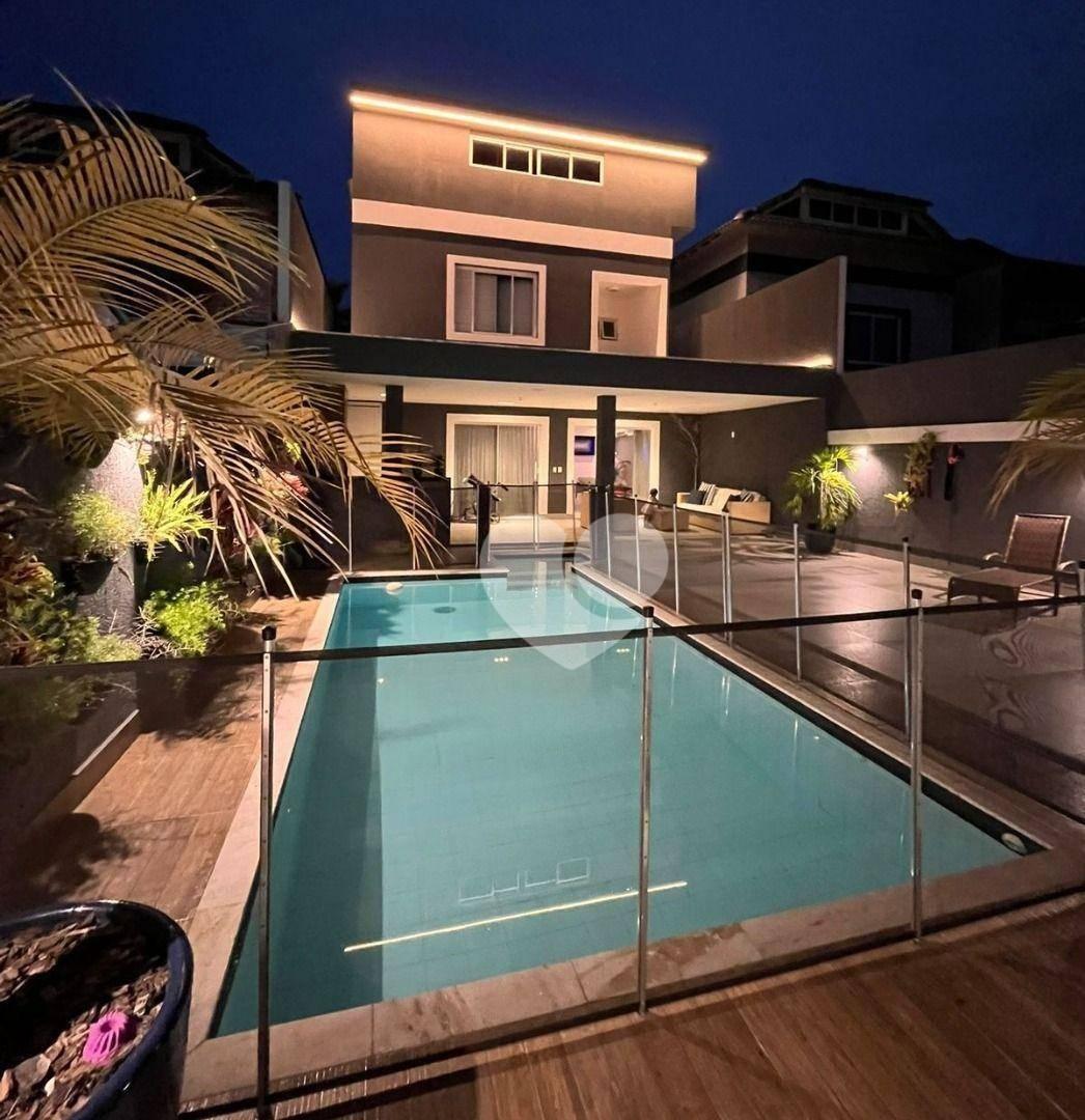 Casa com 3 Quartos à venda,  219 m2 por R$ 2.500.000 — foto 2