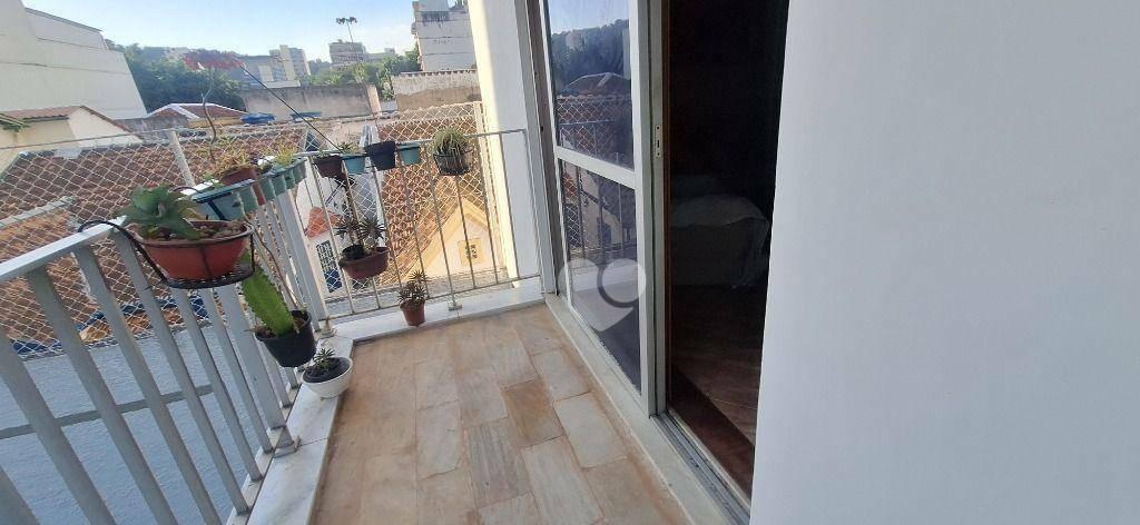 Apartamento tipo casa, 2 varandas, 3 quartos, 1 suíte, com 1vaga de garagem, valor R$625.000,00 Grajaú/ RJ.