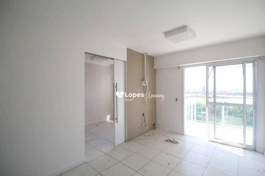 Apartamento com 2 dormitórios para alugar, 68 m² por R$ 4.825,01/mês - Curicica - Rio de Janeiro/RJ