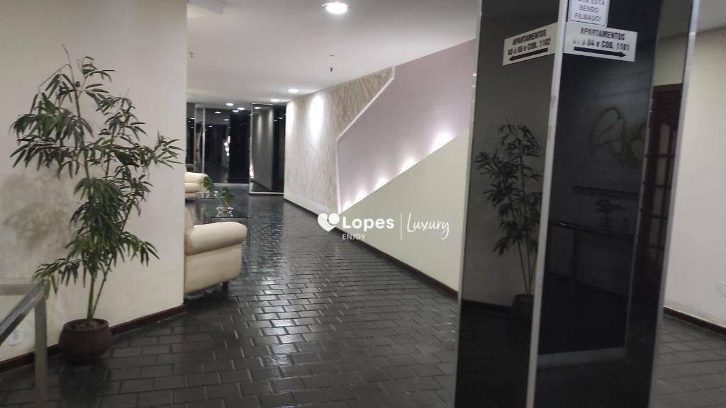 Apartamento a venda, Sacada, 2 quartos, amarios planejados, garagem no valor R$450.000,00-Grajaú/Rio de Janeiro.