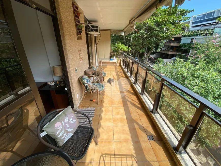 Jardim Oceânico - Apartamento de 2 Quartos sendo 1 Suíte em rua nobre, próximo a Praça do Ó no Posto 3 da Barra da Tijuca/RJ. — foto 3