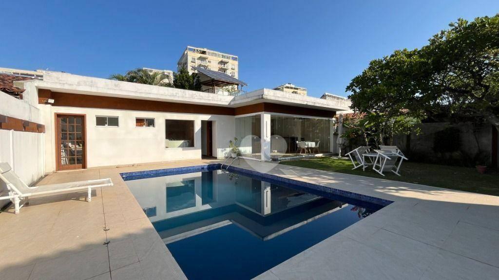 Casa com 4 quartos à venda, 453 m² por R$ 3.480.000 - Barra da Tijuca - Rio de Janeiro/RJ