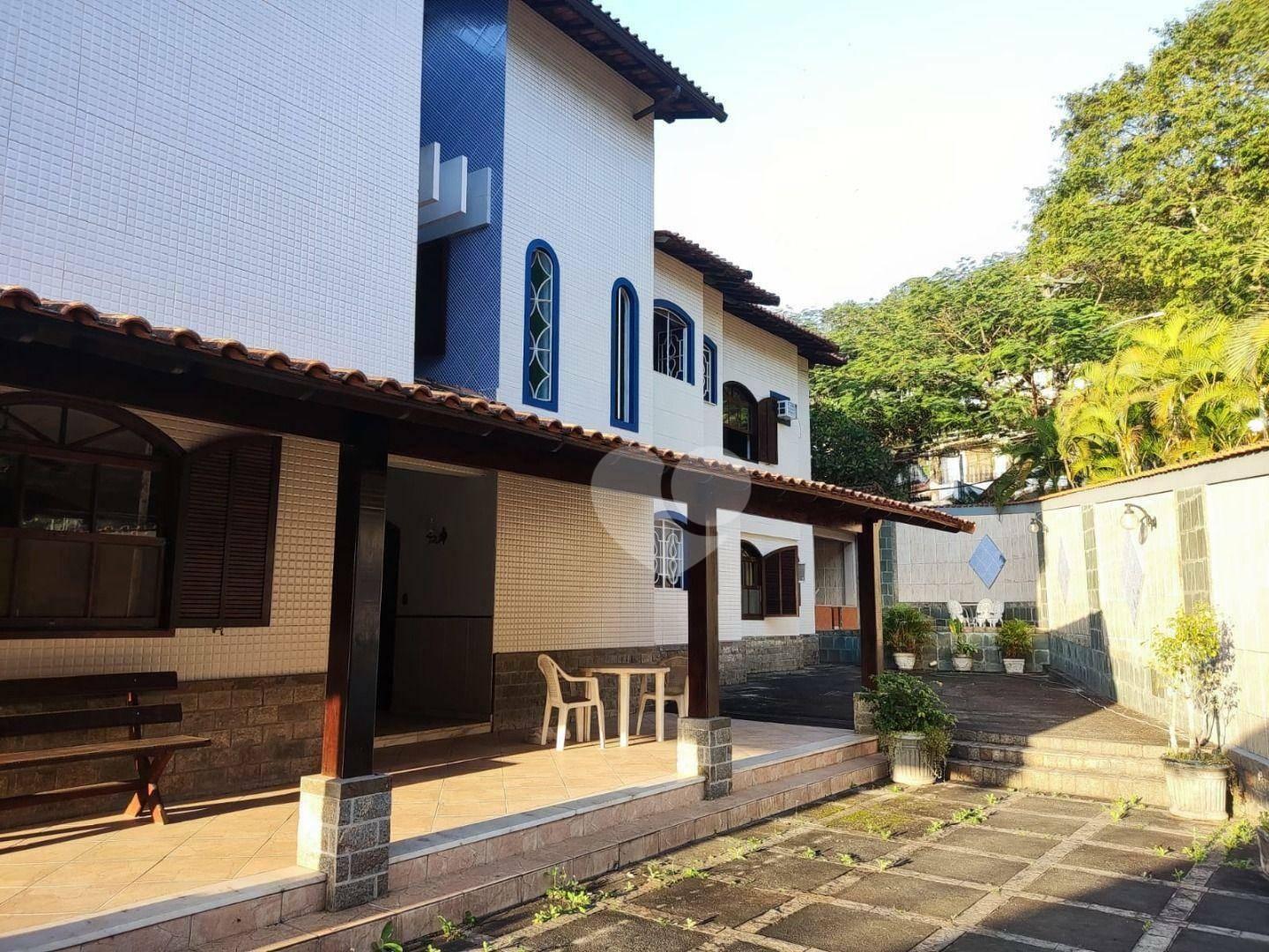 Casa com 5 quartos à venda, Bosque dos Esquilos 732 m²