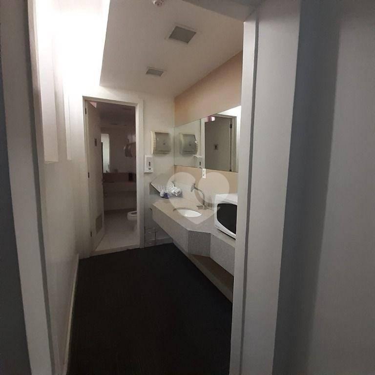 Locação!! Excelente prédio- desocupado - reformado - dois elevadores -1471 m² por R$ 60.000,00/mês - Centro - Rio de Janeiro/RJ — foto 3